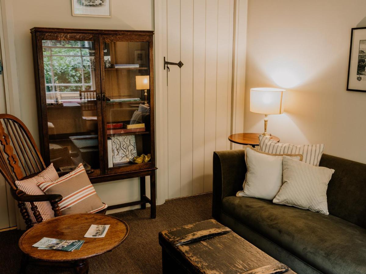 シェフィールド Beautiful Grade II Listed Gatehouse In Great Locationヴィラ エクステリア 写真